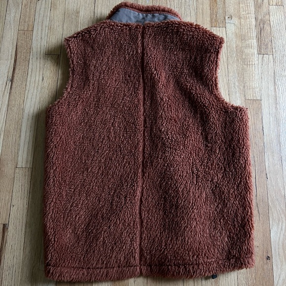 Gorgeous Brown Patagonia Vest! - Picture 4 of 4